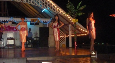 Free pictures of good-looking Asian ladyboys with model appearances